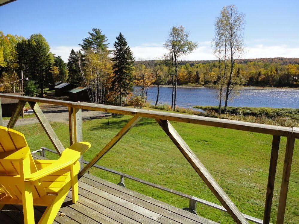 Pond'S Resort Blackville Eksteriør bilde